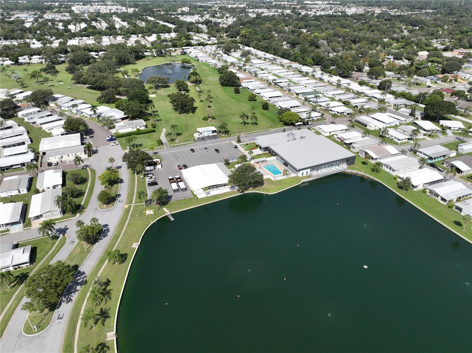 Listing photo id 18 for 1100 Belcher Road S 202