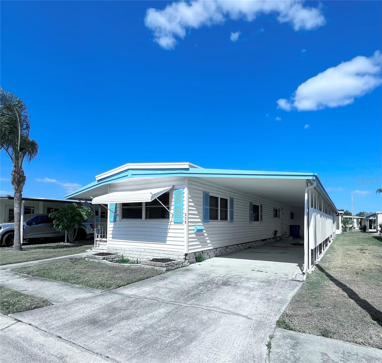 Listing photo id 1 for 1100 Belcher Road S 202