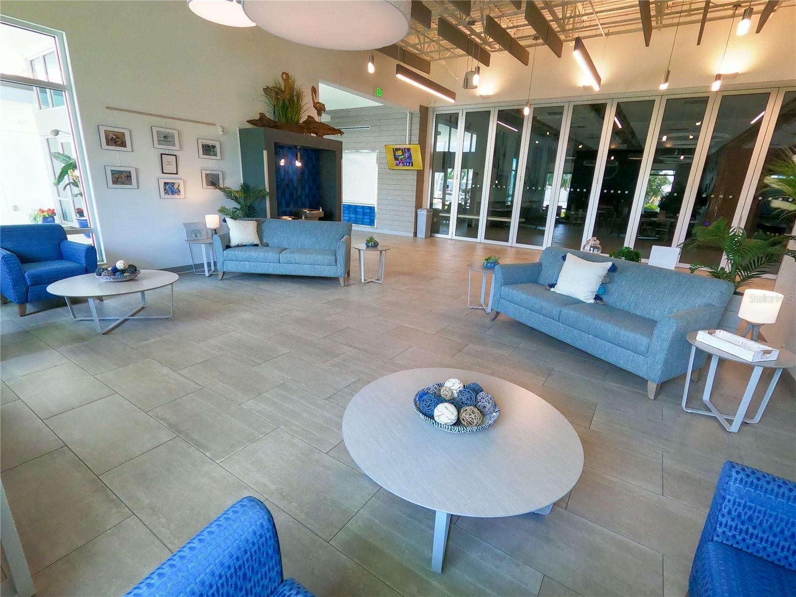 Listing photo id 30 for 1100 Belcher Road S 202