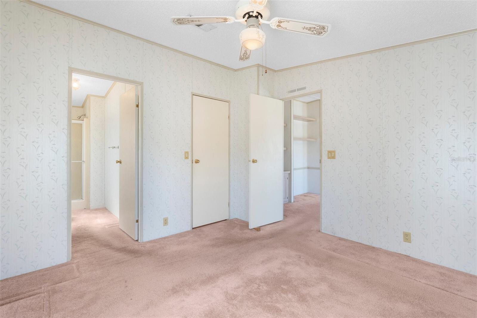 Image 13 of 26 For 14911 Rialto Avenue