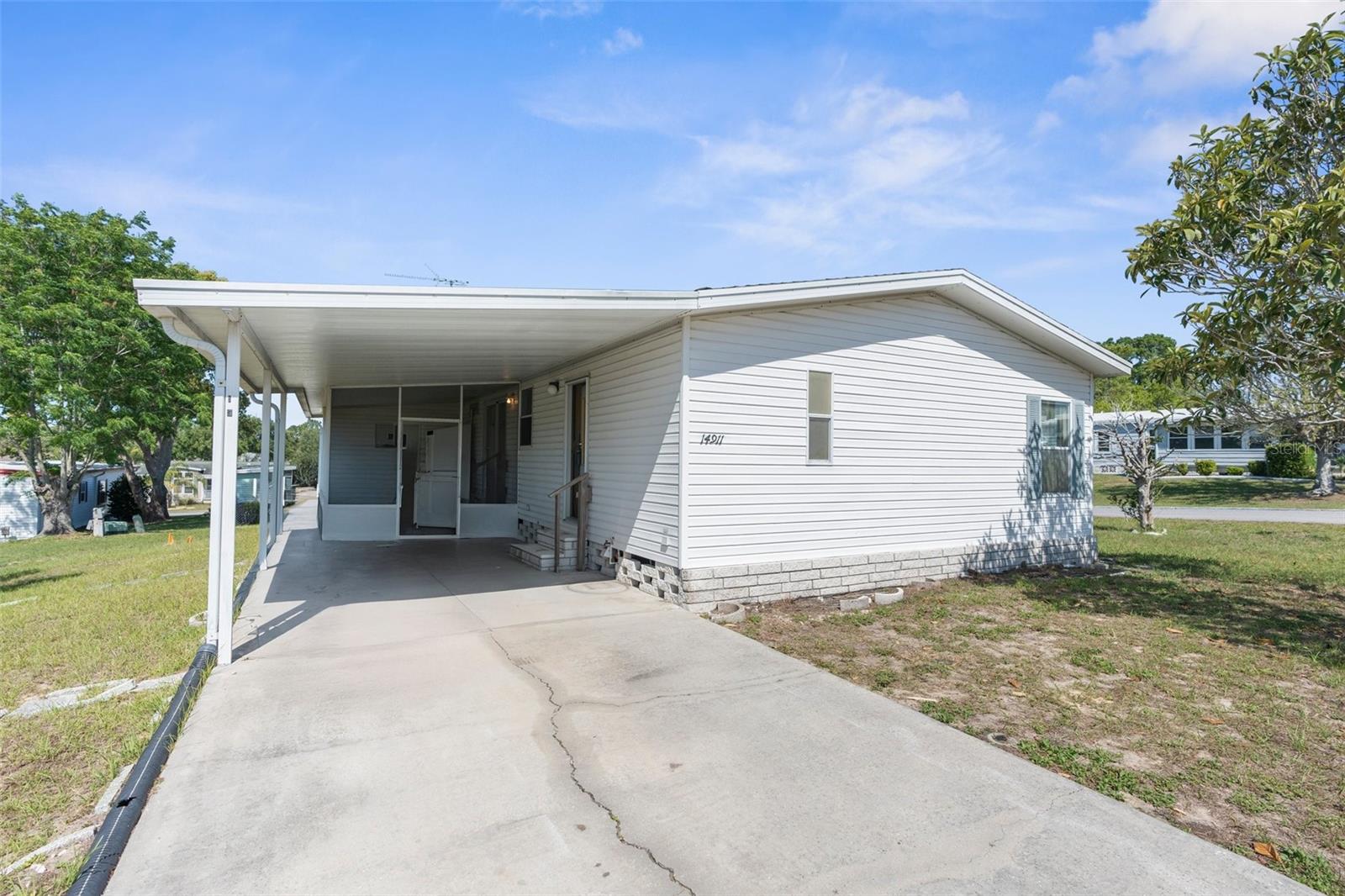 Image 3 of 26 For 14911 Rialto Avenue