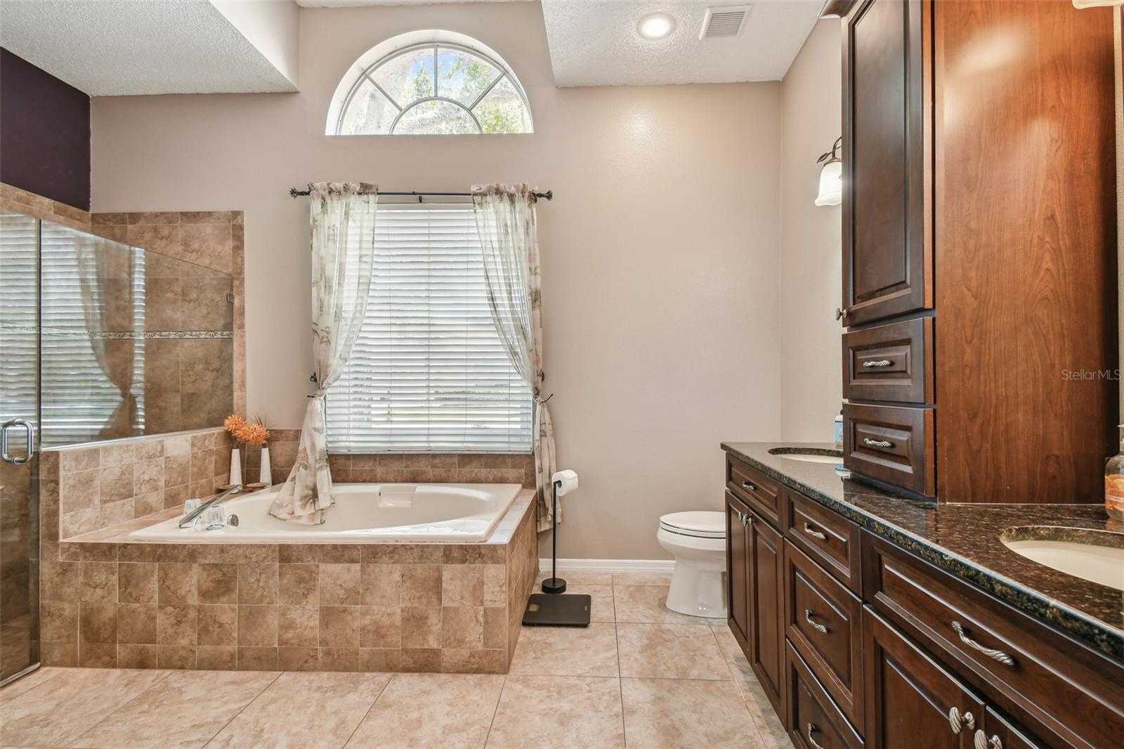 Image 12 of 45 For 18533 Avocet Drive