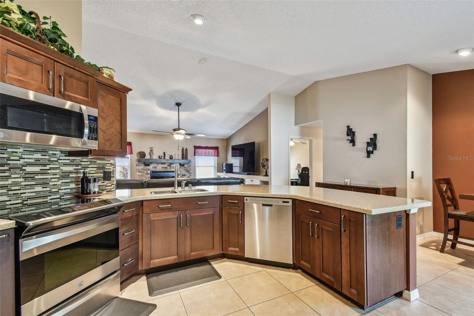 Image 21 of 45 For 18533 Avocet Drive