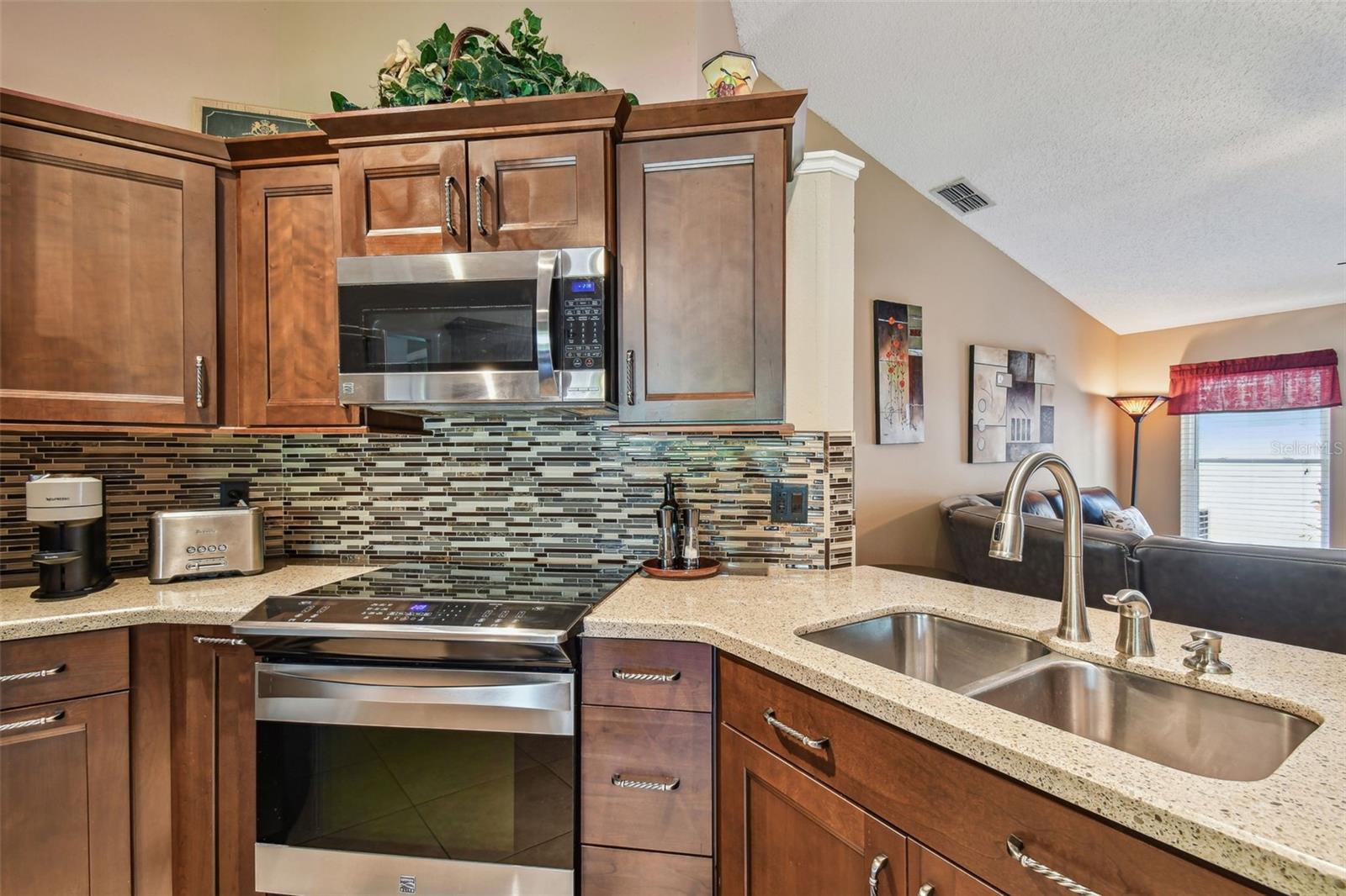 Image 22 of 45 For 18533 Avocet Drive