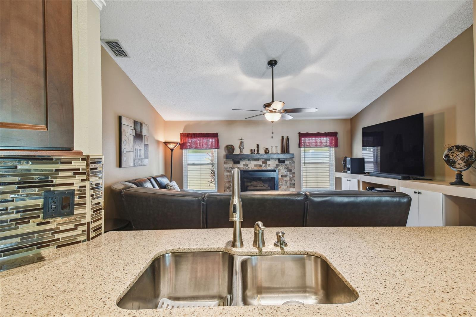 Image 23 of 45 For 18533 Avocet Drive