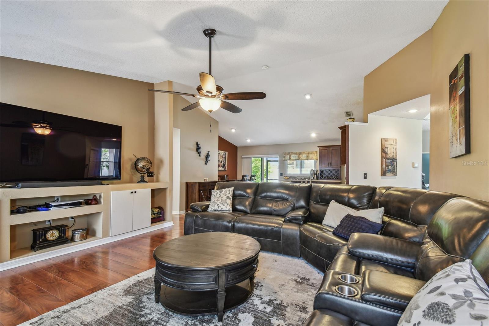 Image 27 of 45 For 18533 Avocet Drive