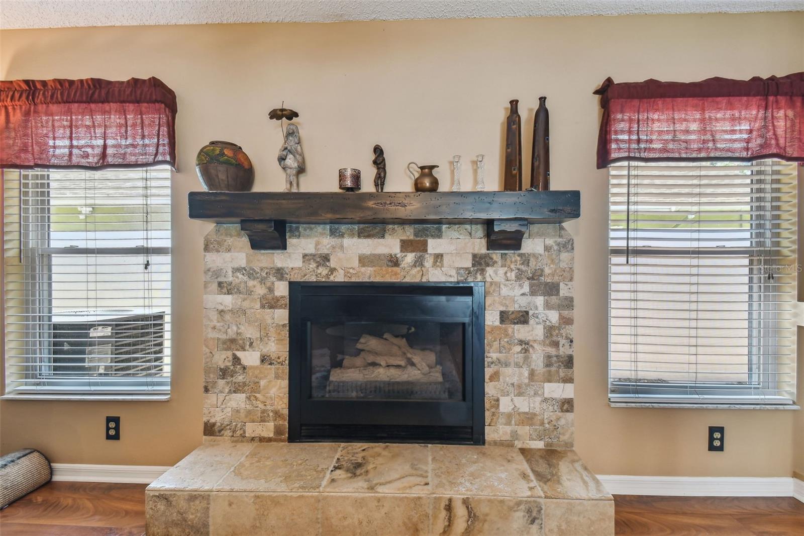 Image 28 of 45 For 18533 Avocet Drive