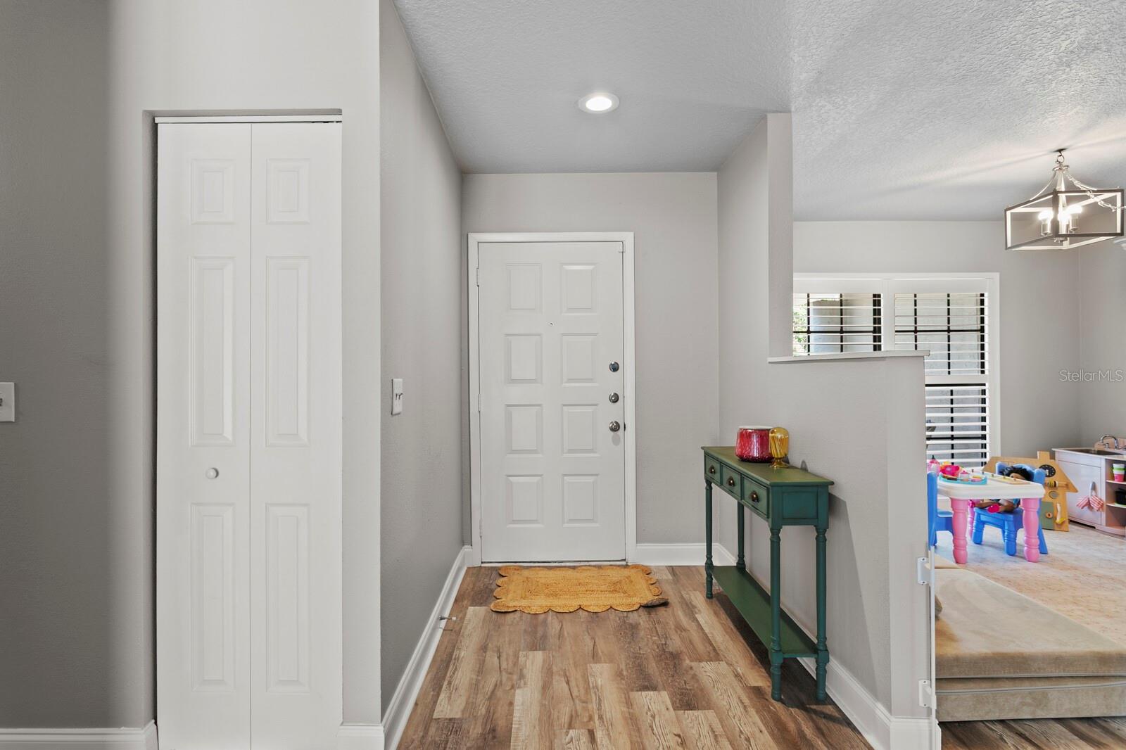 Image 15 of 30 For 6712 Jennifer Drive