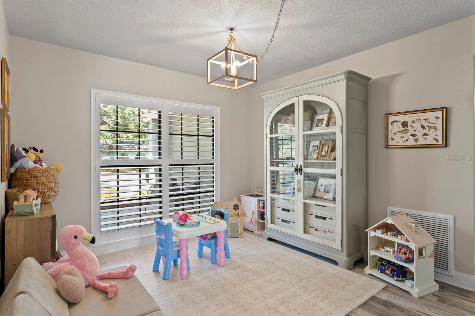 Image 16 of 30 For 6712 Jennifer Drive
