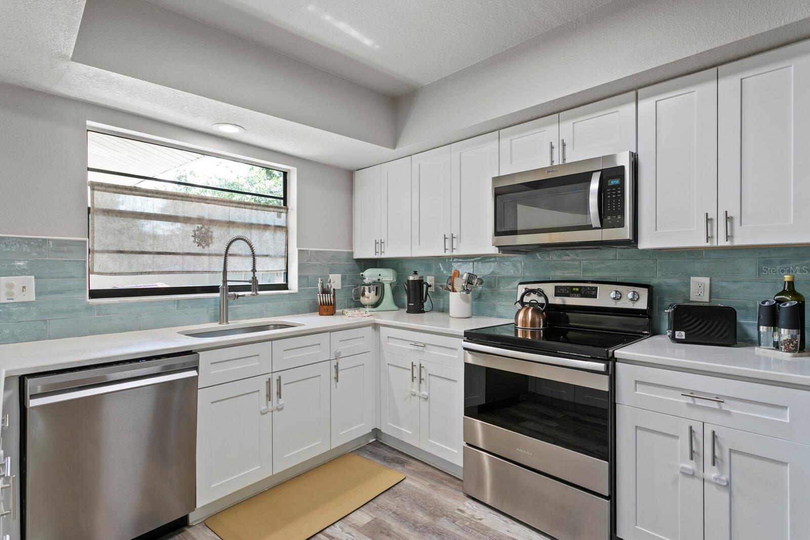 Image 7 of 30 For 6712 Jennifer Drive