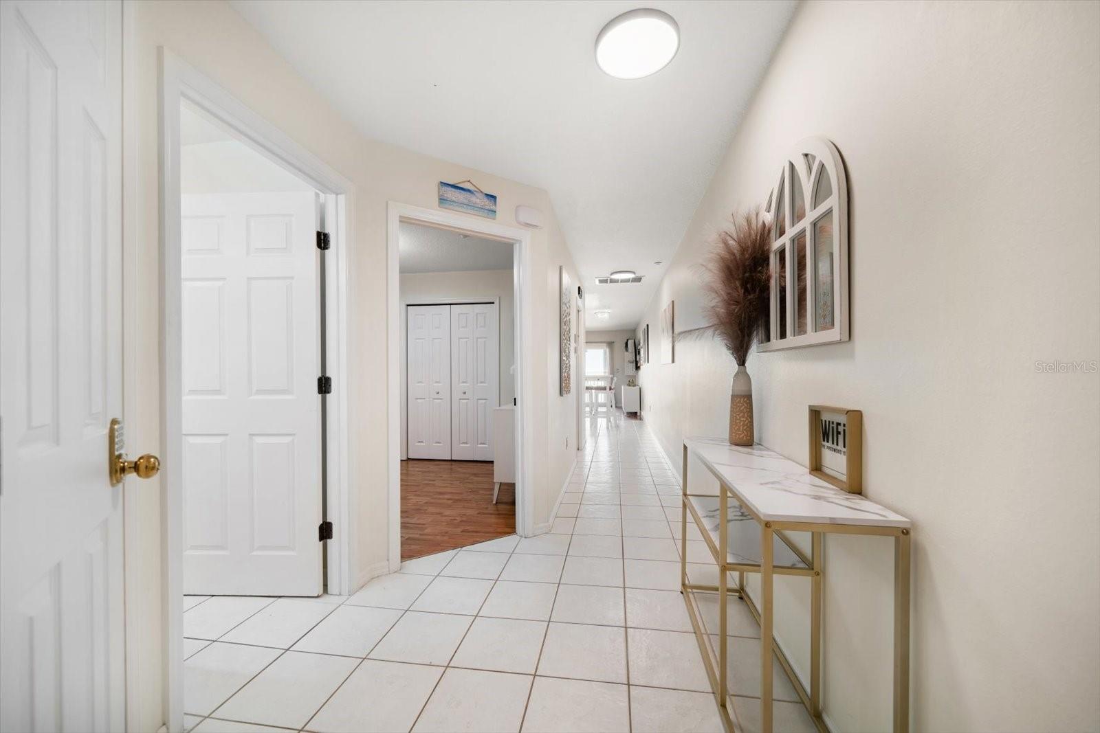 Image 19 of 58 For 1500 Gulf Boulevard 103b