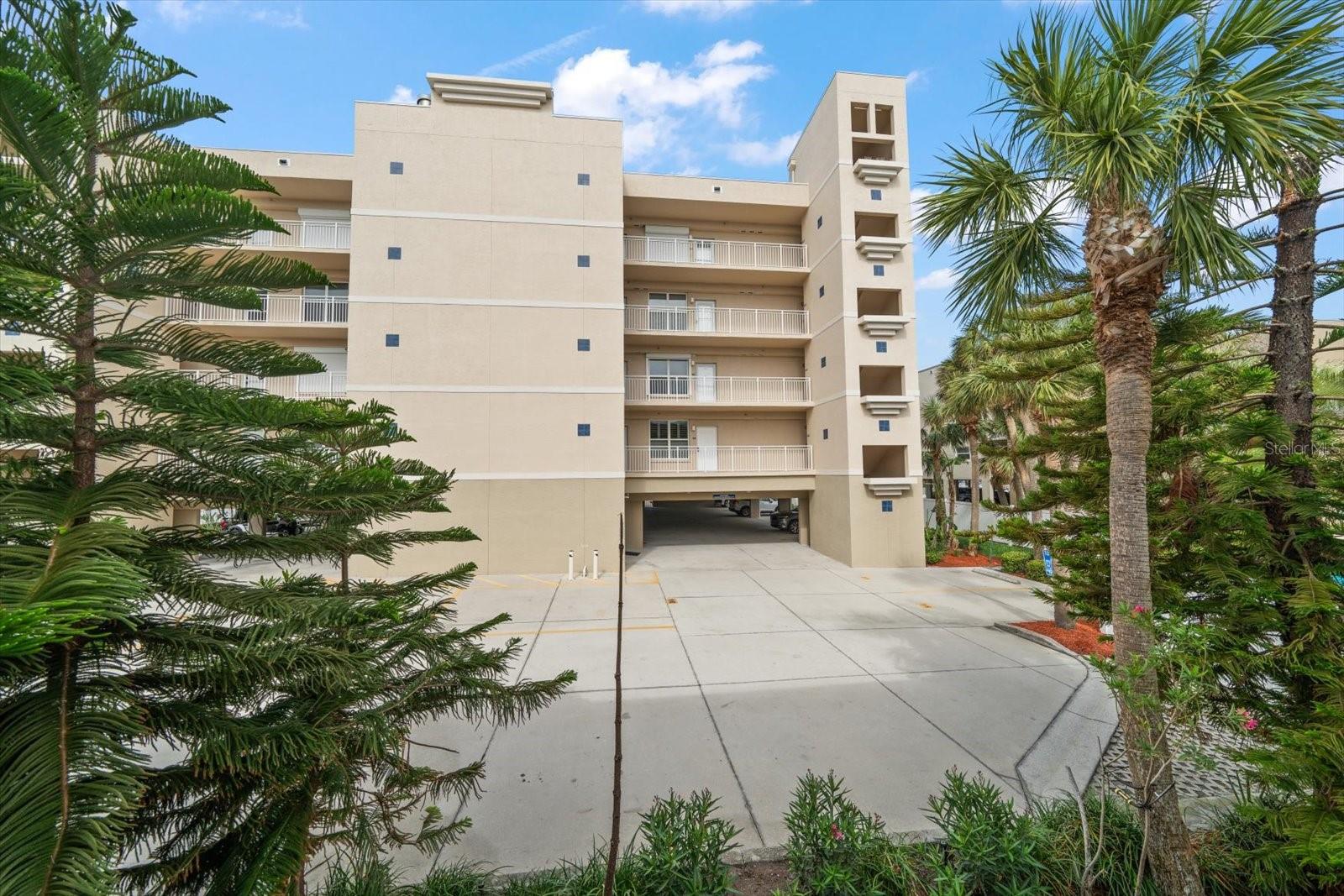 Image 29 of 58 For 1500 Gulf Boulevard 103b