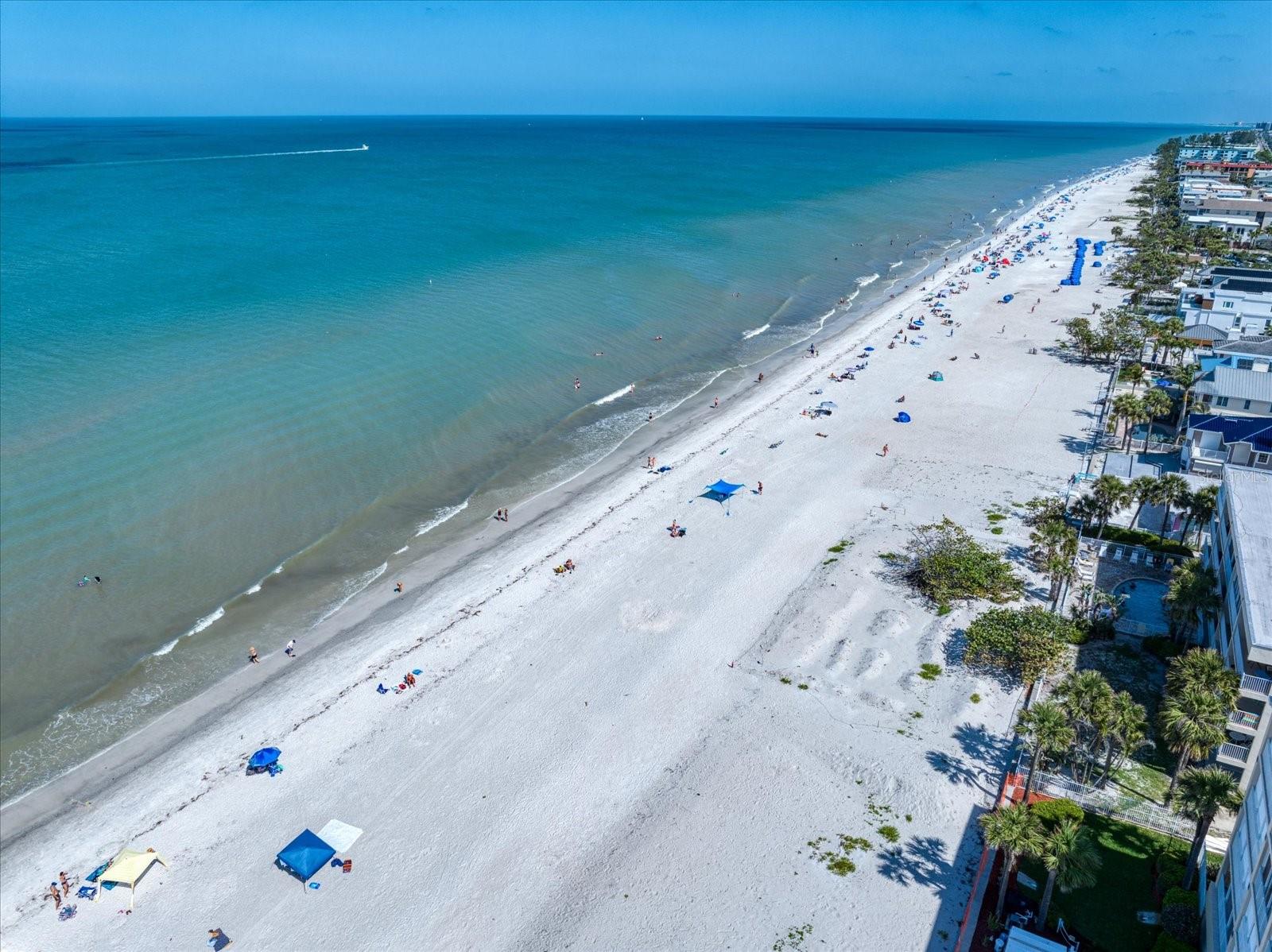 Image 39 of 58 For 1500 Gulf Boulevard 103b