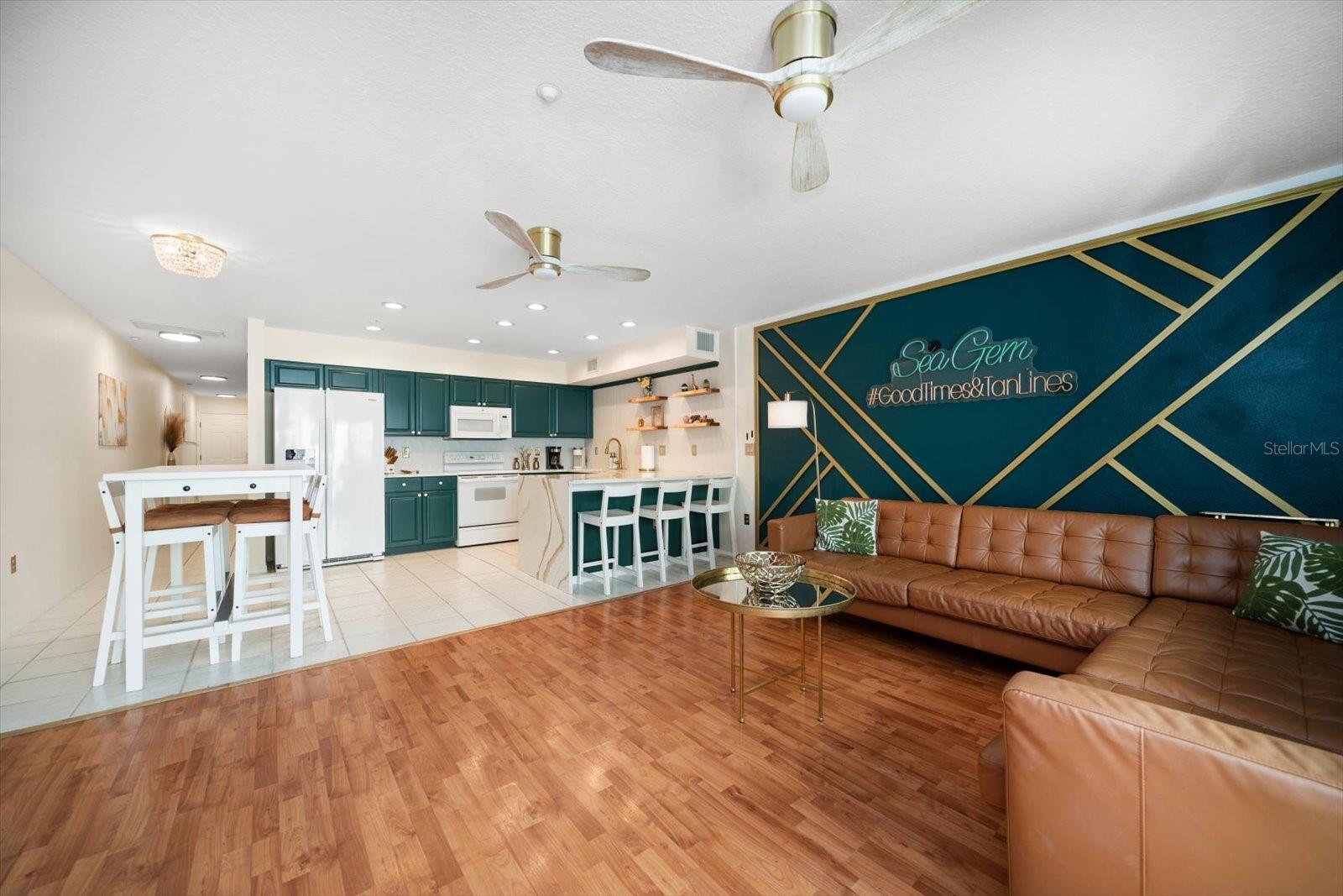 Image 5 of 58 For 1500 Gulf Boulevard 103b
