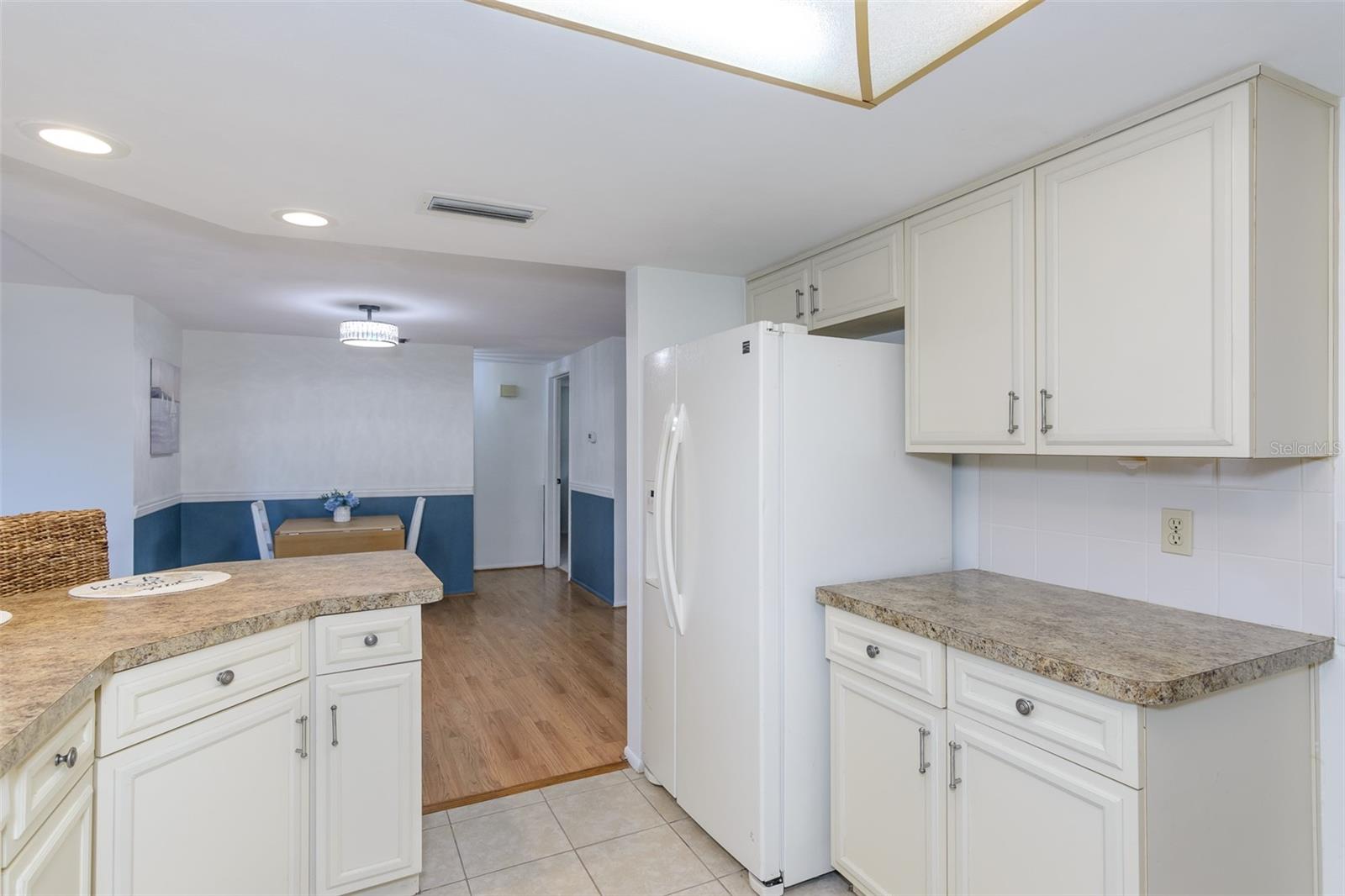 Image 11 of 38 For 9205 Ledgestone Lane