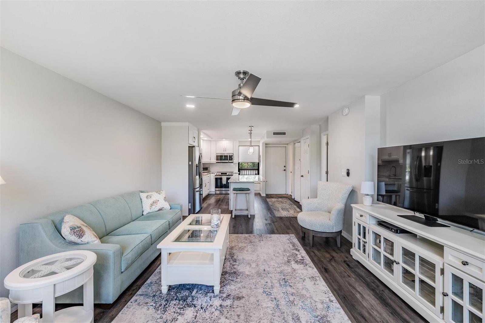 Image 13 of 44 For 2621 Cove Cay Drive 204