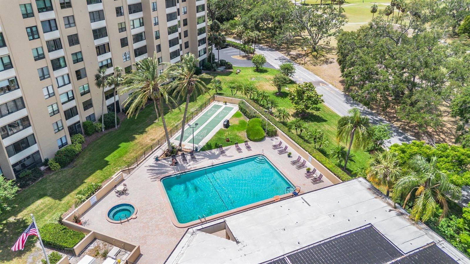 Image 24 of 44 For 2621 Cove Cay Drive 204