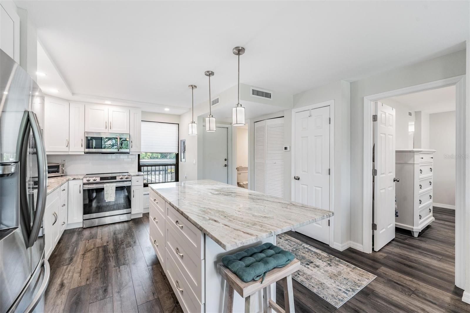 Image 3 of 44 For 2621 Cove Cay Drive 204