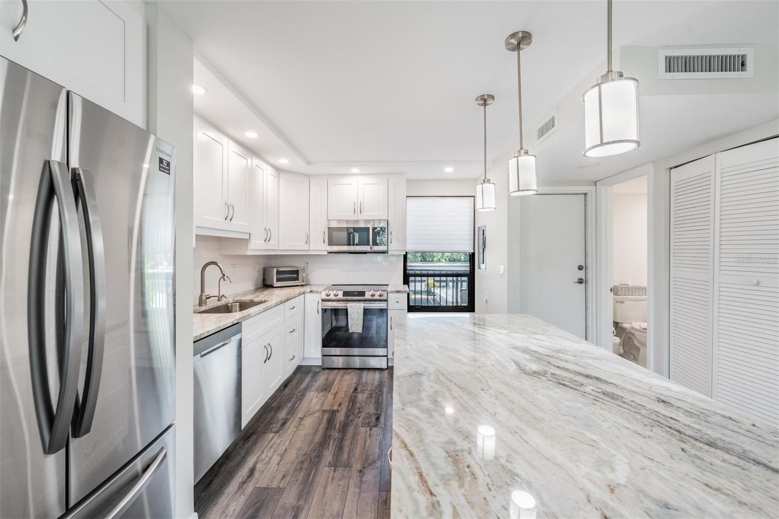 Image 8 of 44 For 2621 Cove Cay Drive 204