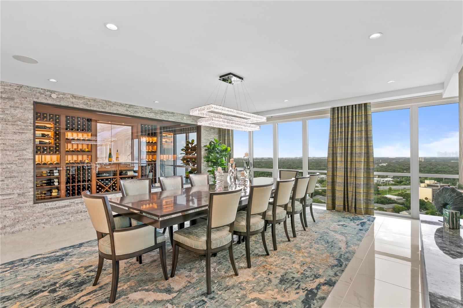 Image 16 of 64 For 3301 Bayshore Boulevard 2401e