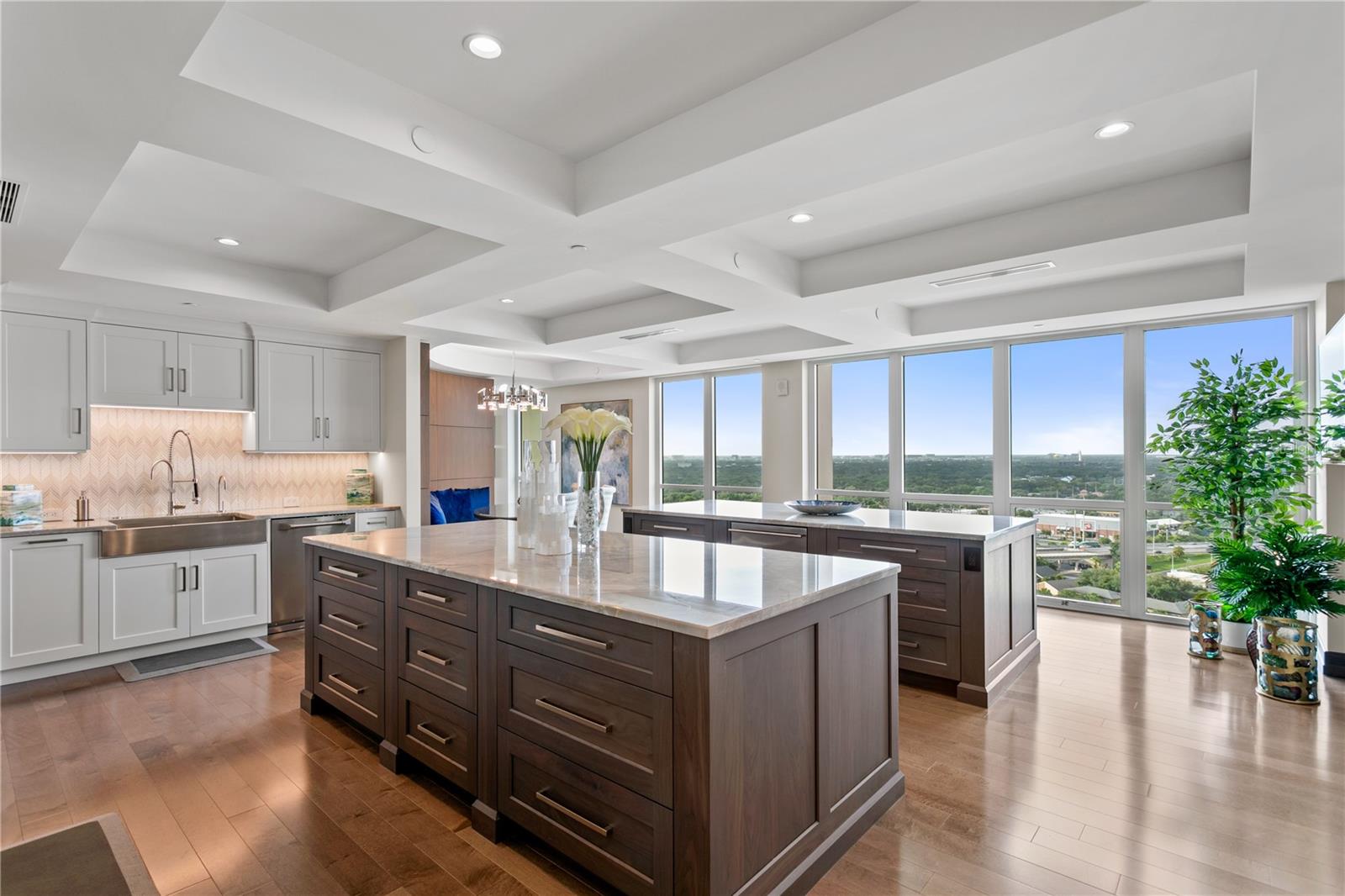 Image 20 of 64 For 3301 Bayshore Boulevard 2401e