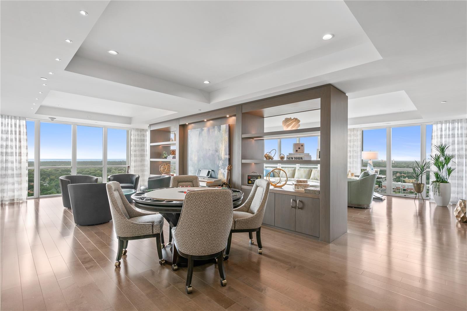 Image 33 of 64 For 3301 Bayshore Boulevard 2401e