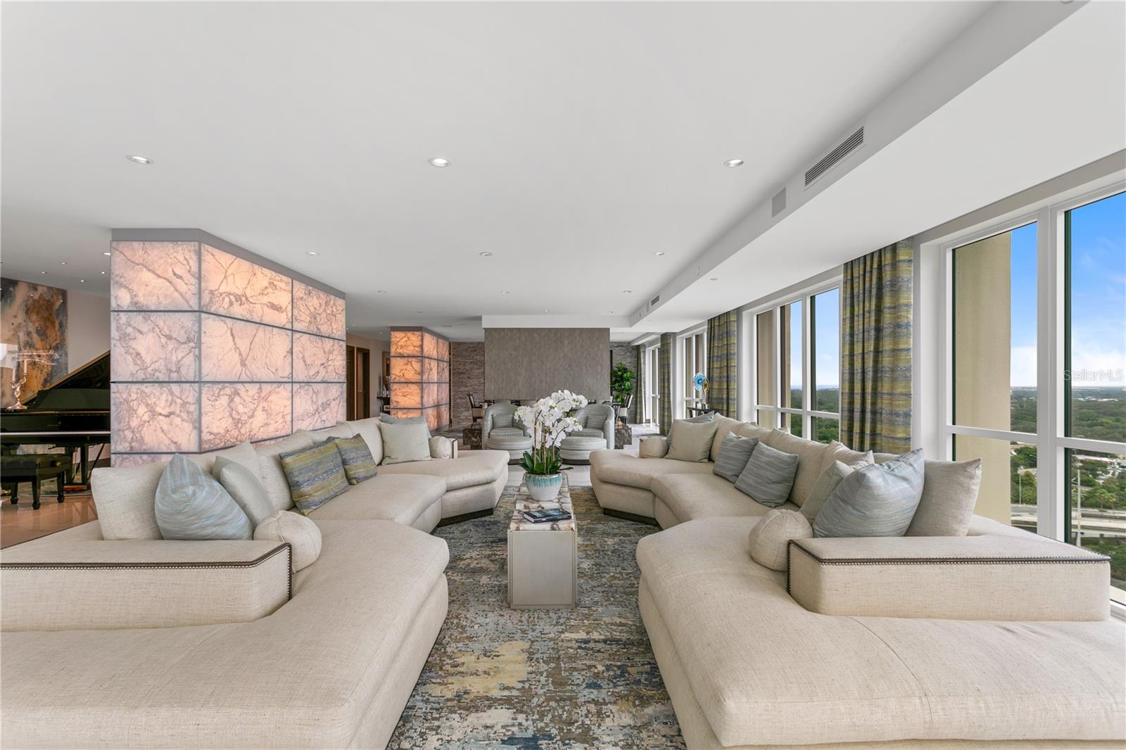 Image 6 of 64 For 3301 Bayshore Boulevard 2401e