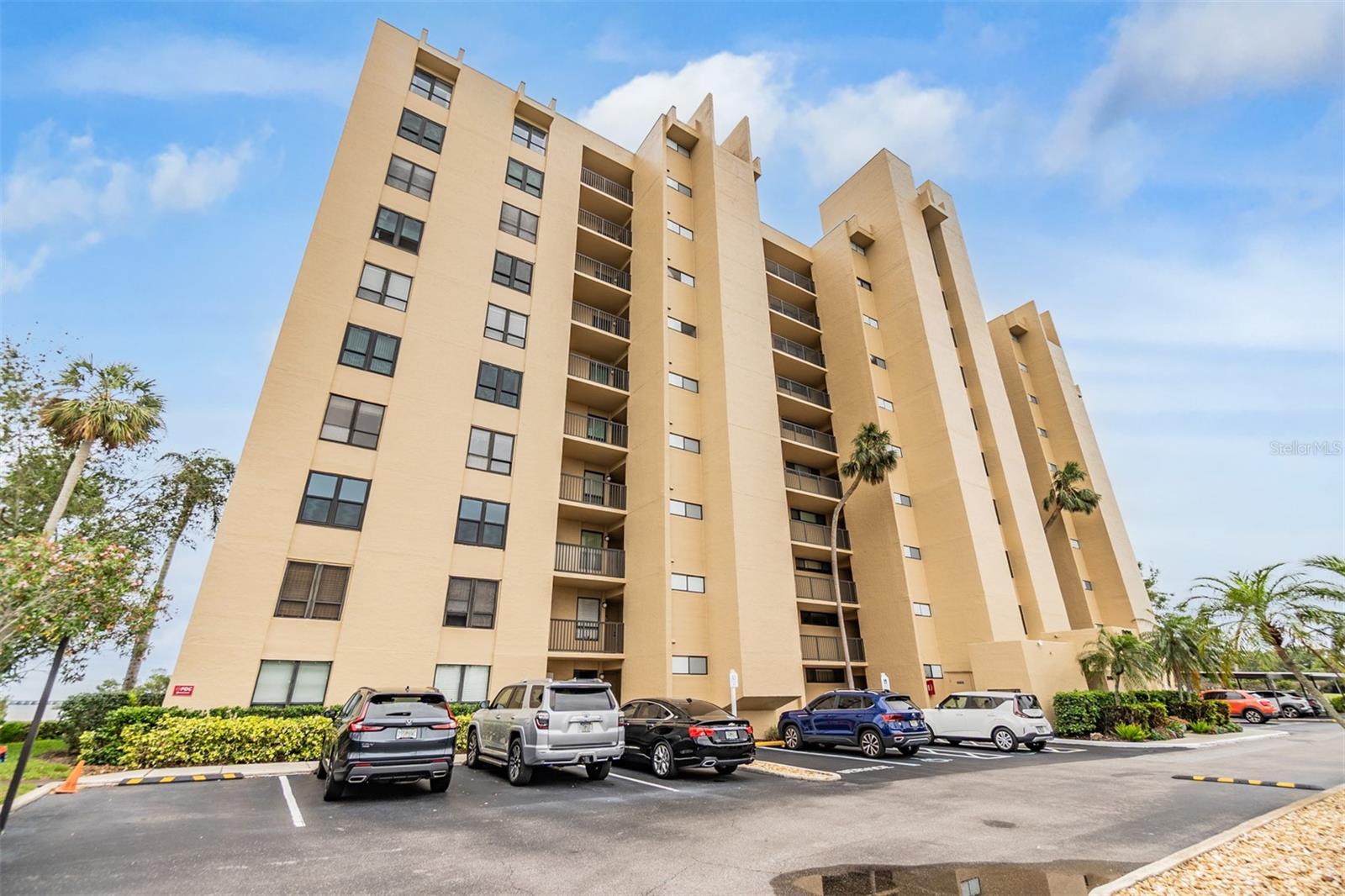 Image 2 of 52 For 2616 Cove Cay Drive 301