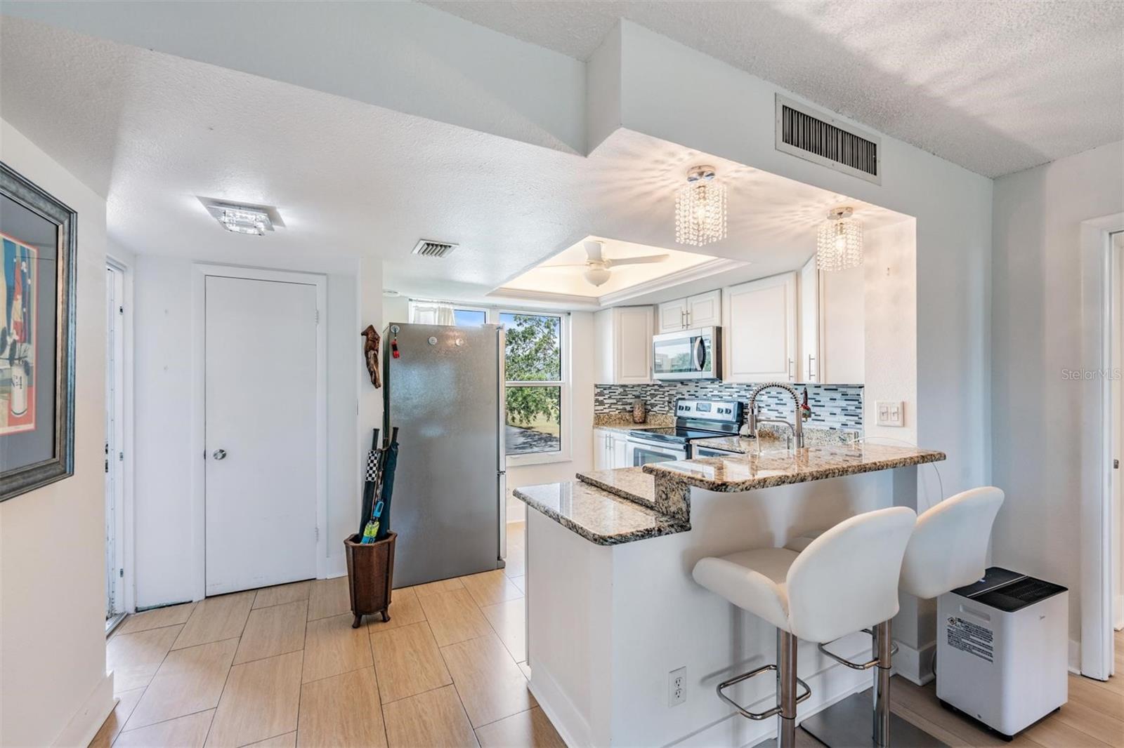 Image 4 of 52 For 2616 Cove Cay Drive 301