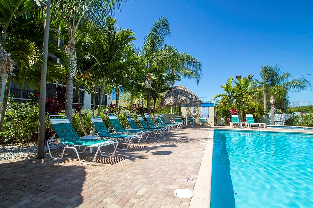 Image 42 of 52 For 2616 Cove Cay Drive 301