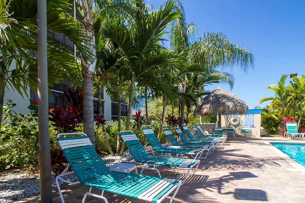 Image 43 of 52 For 2616 Cove Cay Drive 301