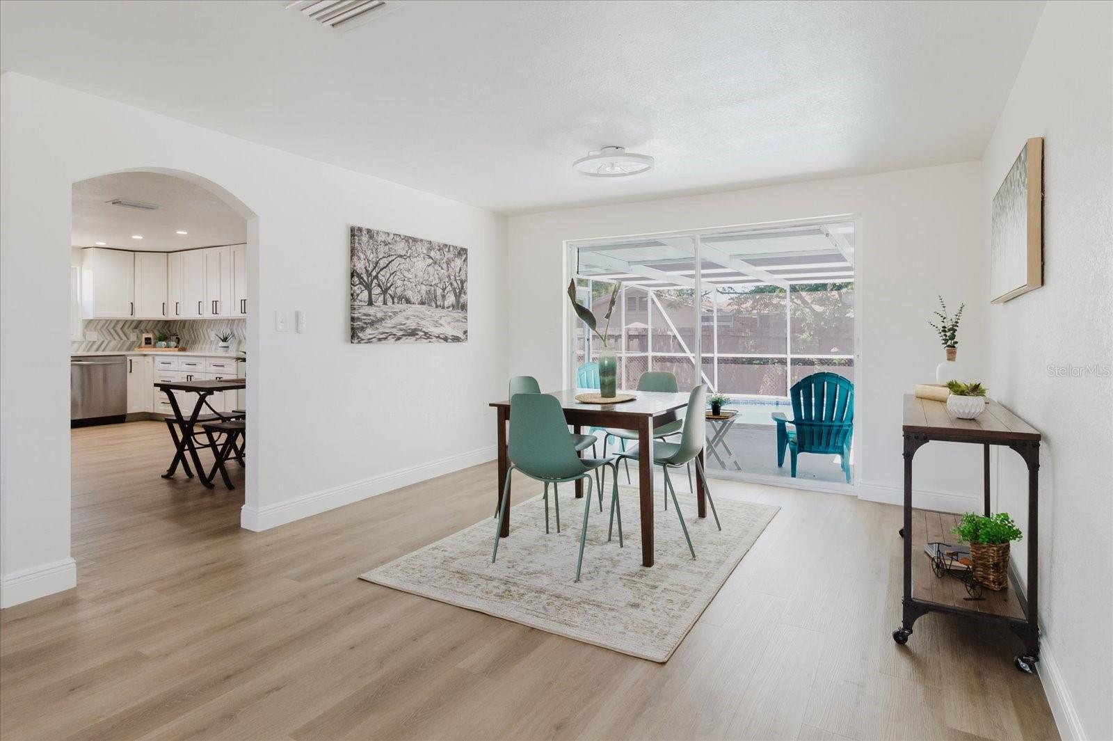 Listing photo id 19 for 7031 Brentwood Drive