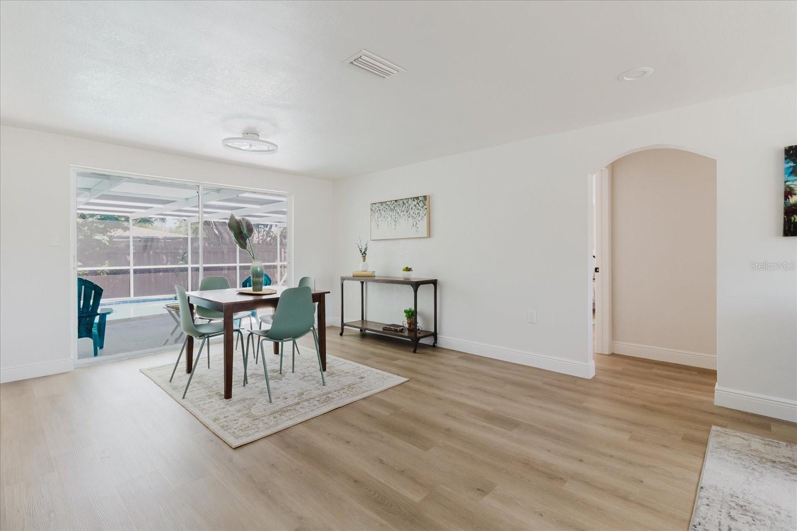 Listing photo id 20 for 7031 Brentwood Drive