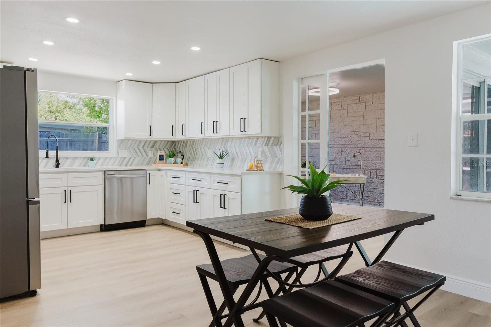 Listing photo id 27 for 7031 Brentwood Drive