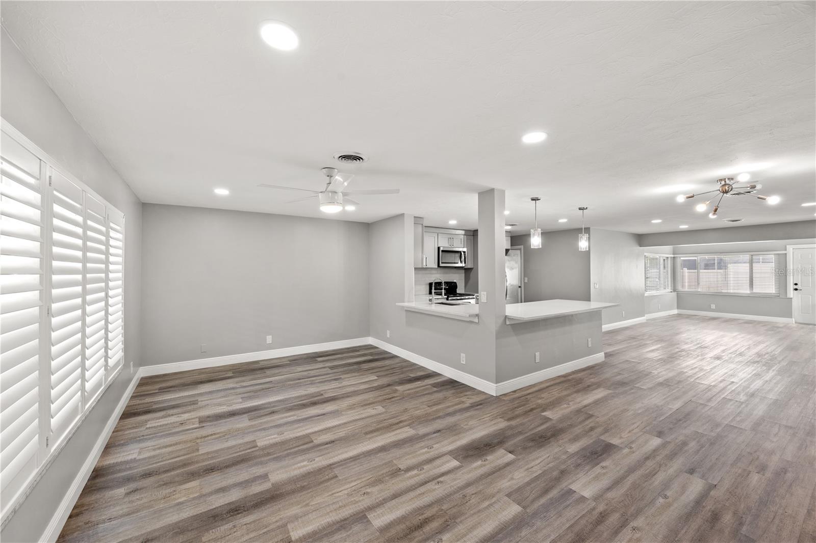 Image 3 of 20 For 1002 Fruitland Avenue