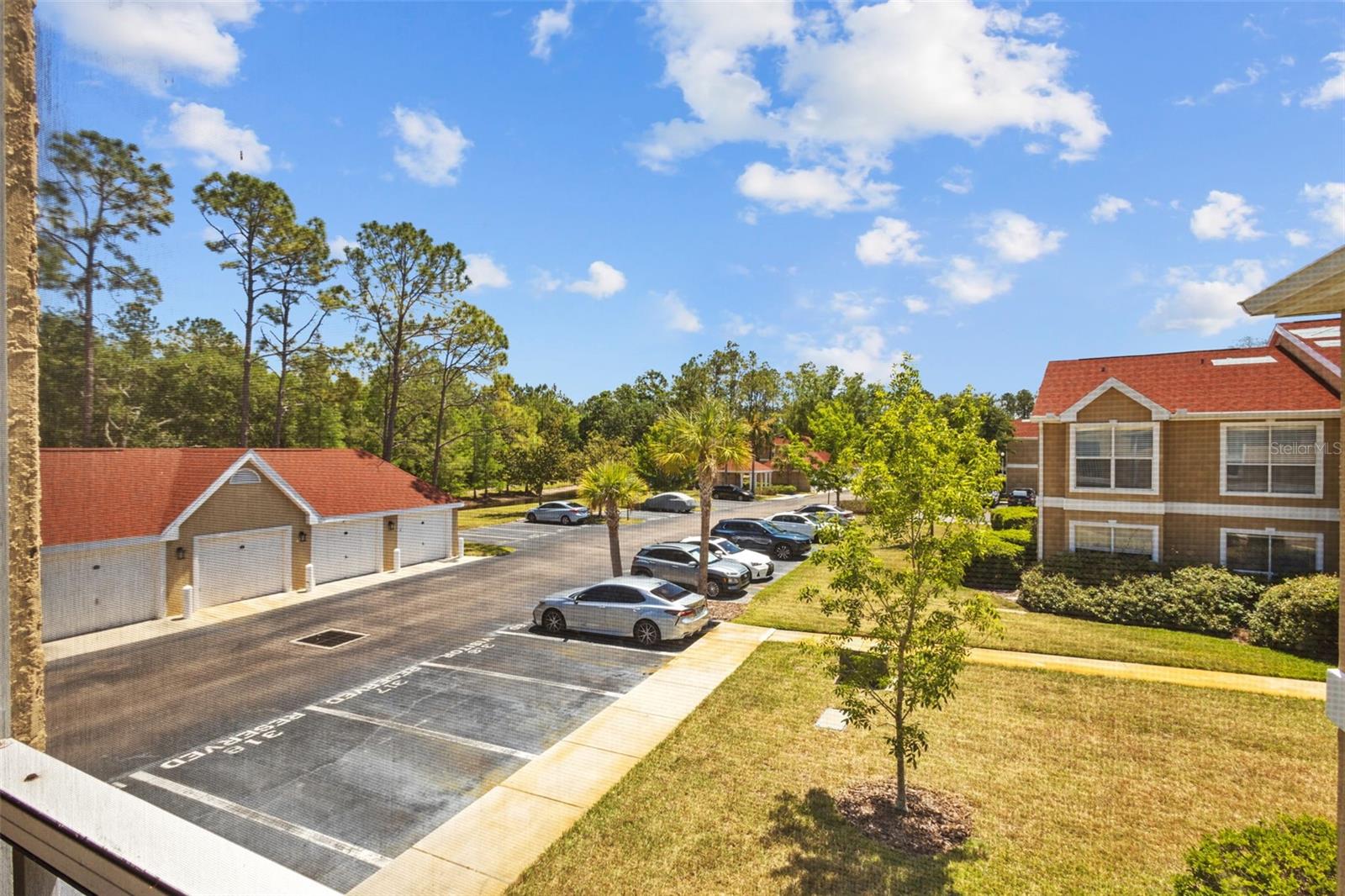 Image 22 of 28 For 9481 Highland Oak Drive 305