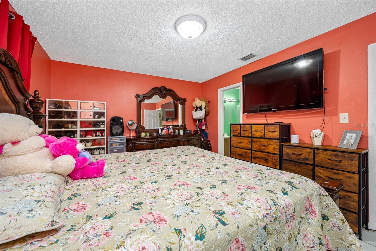 Image 7 of 15 For 4414 Clark Avenue 11