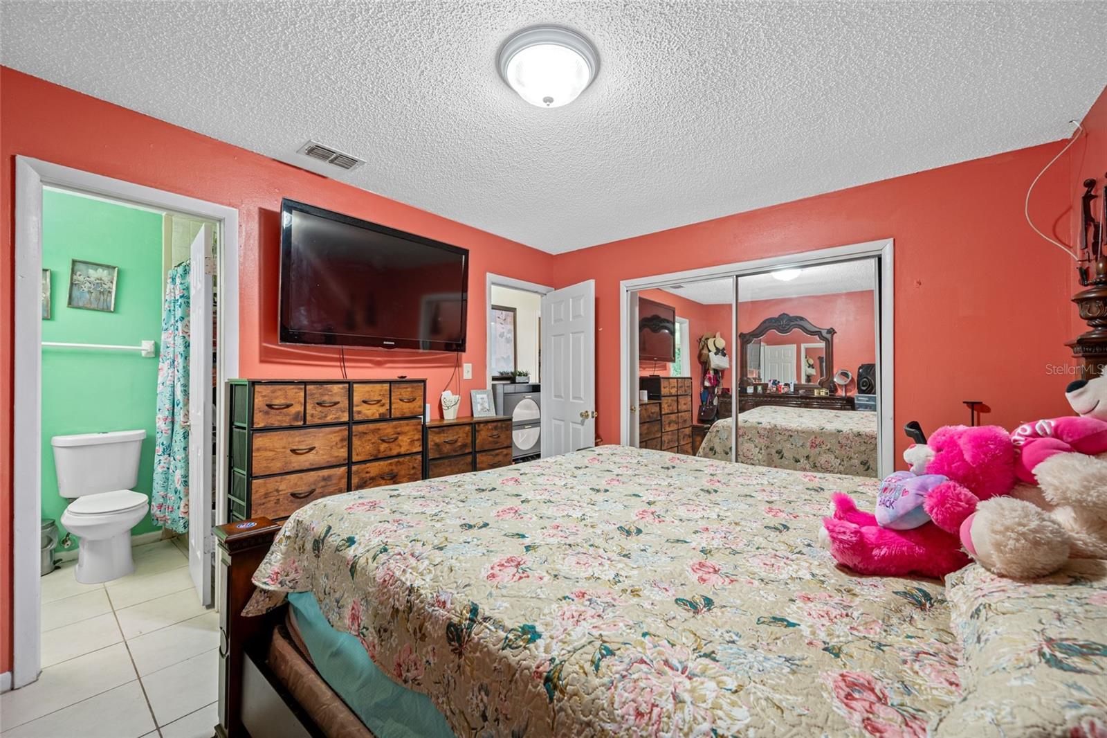 Image 8 of 15 For 4414 Clark Avenue 11