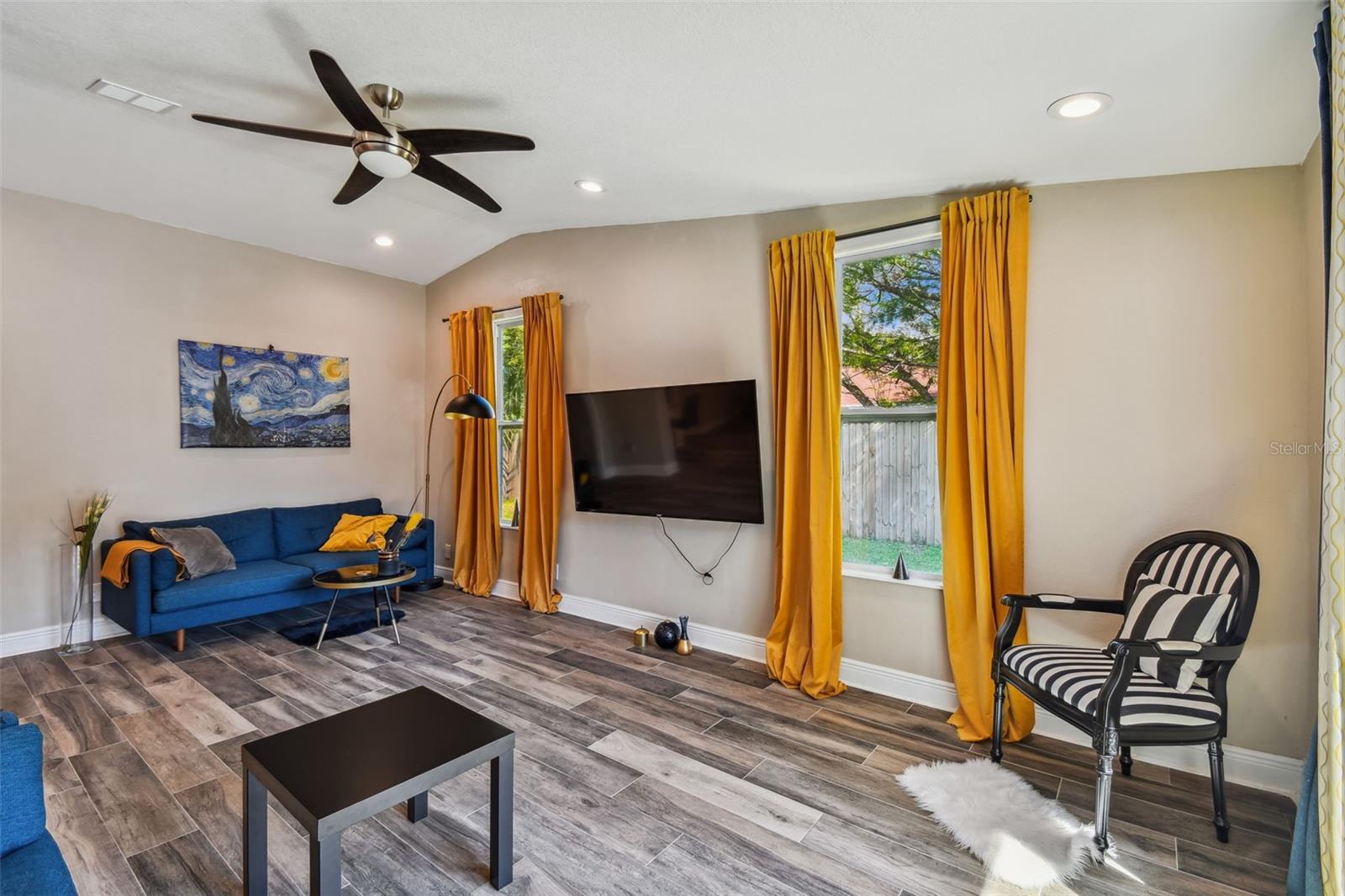 Image 21 of 43 For 503 Tangerine Drive