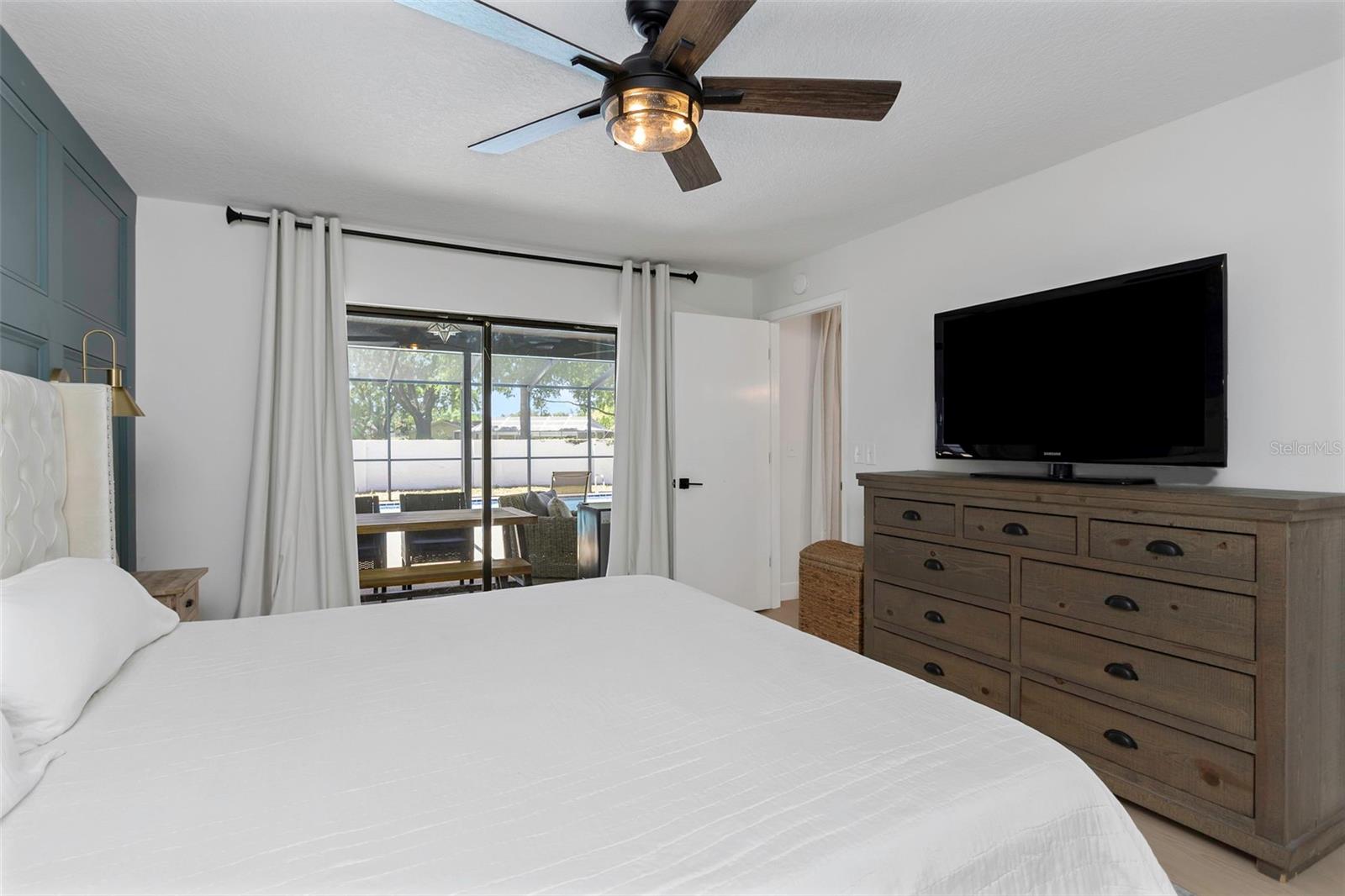 Image 13 of 55 For 14007 Middleton Way