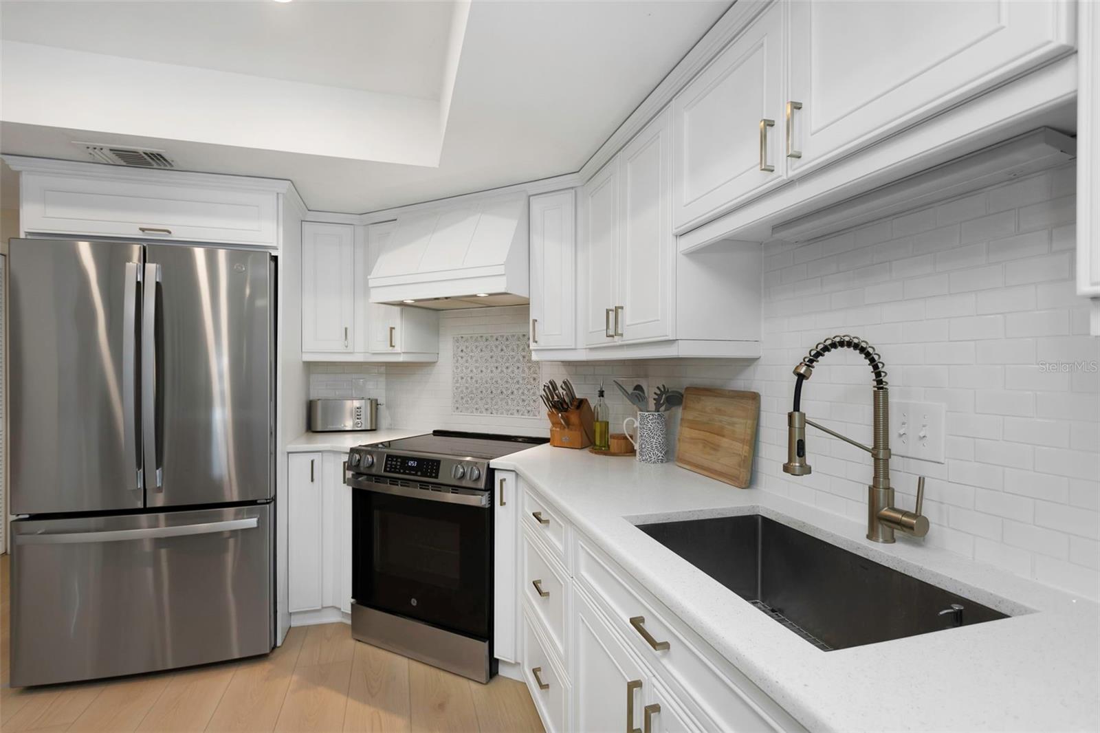 Image 18 of 55 For 14007 Middleton Way