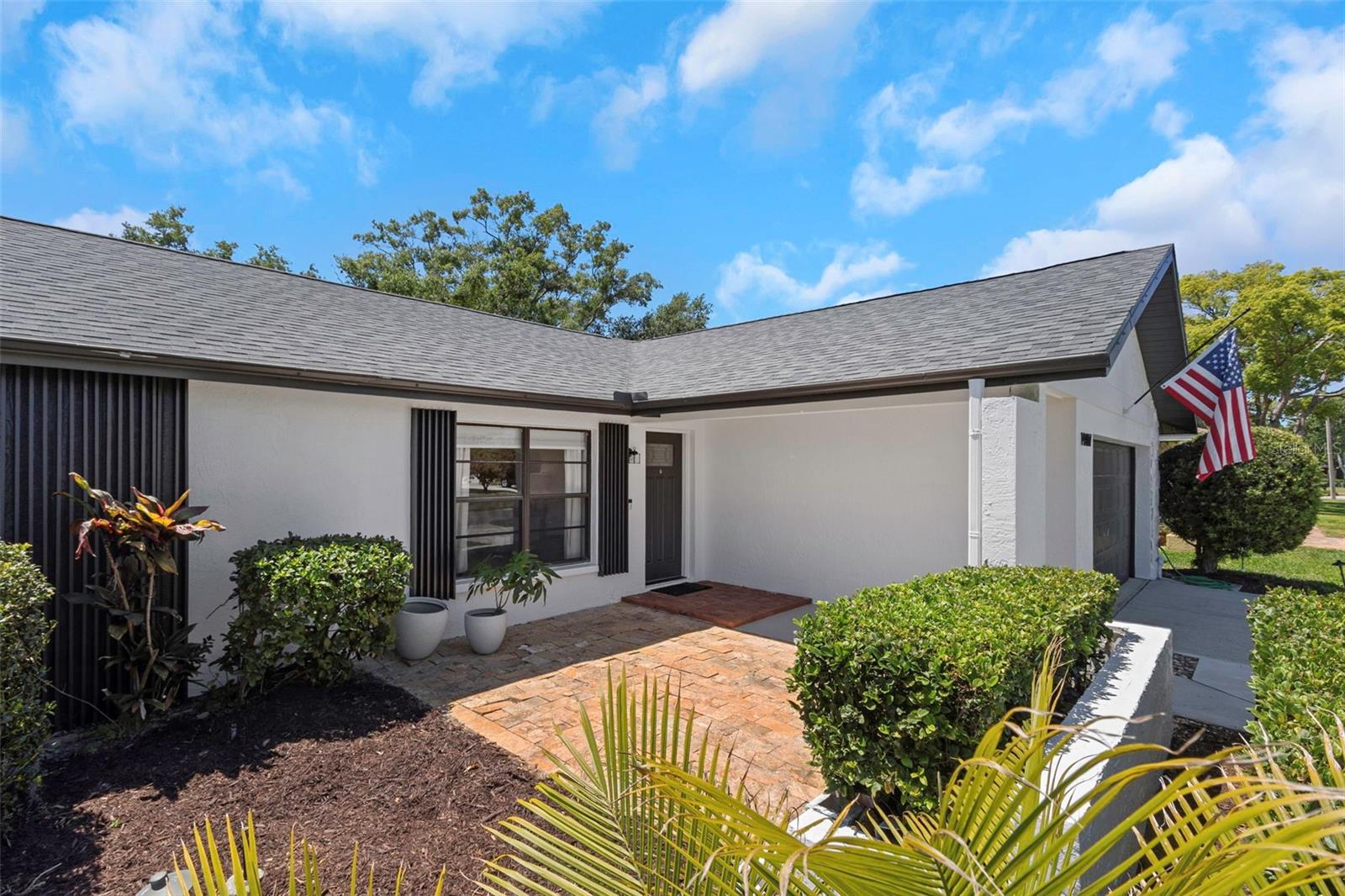 Image 3 of 55 For 14007 Middleton Way