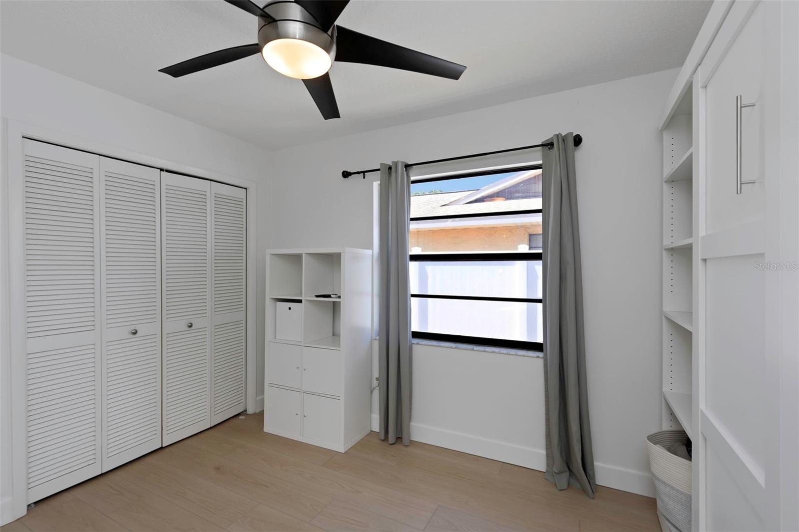 Image 33 of 55 For 14007 Middleton Way