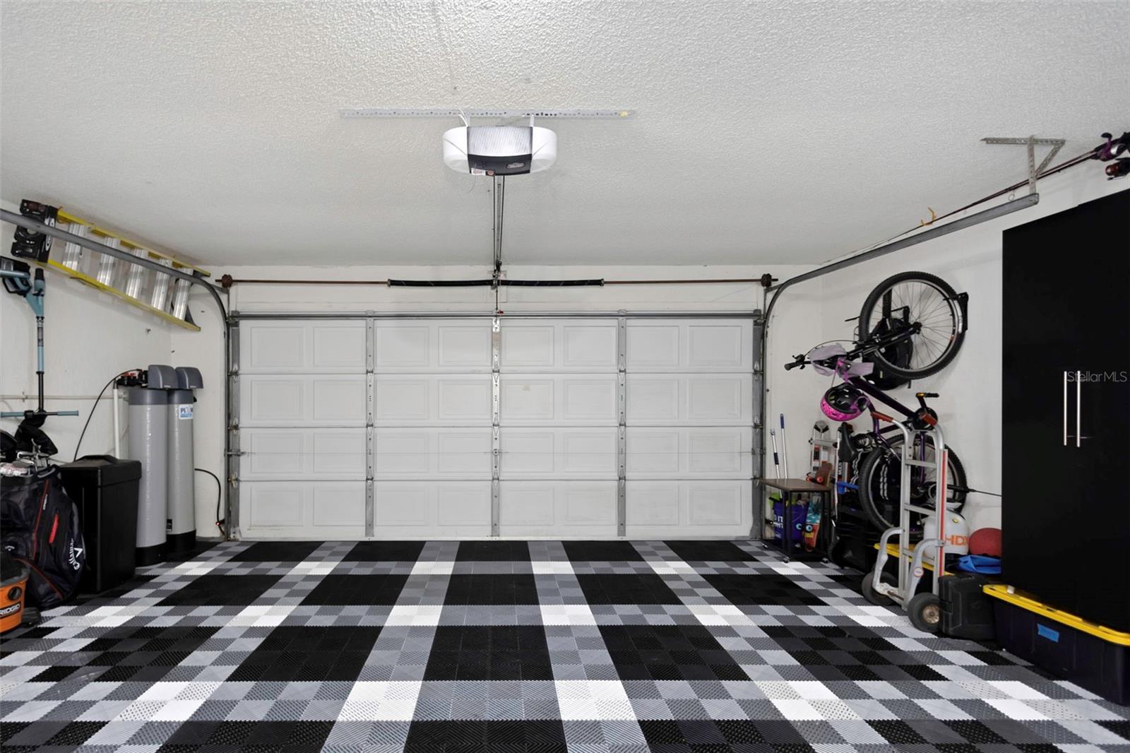 Image 41 of 55 For 14007 Middleton Way