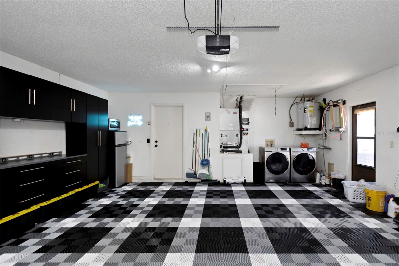 Image 42 of 55 For 14007 Middleton Way