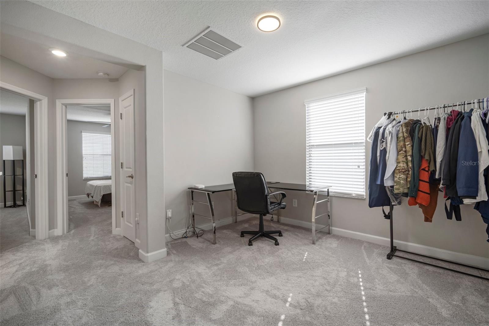 Image 41 of 75 For 10005 Sage Creek Drive