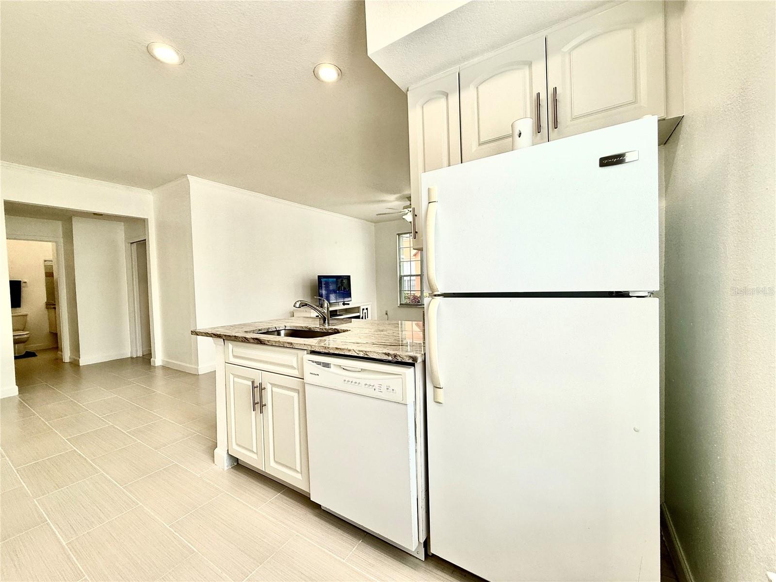 Image 4 of 25 For 9650 Lake Chase Island Way 9650