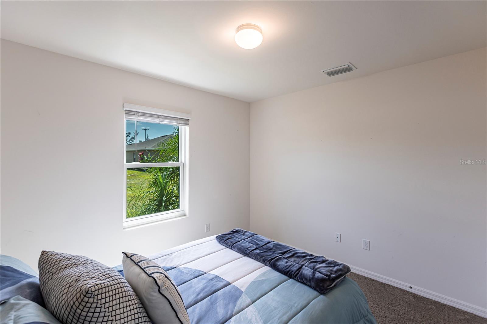 Image 26 of 59 For 25317 Lenox Circle