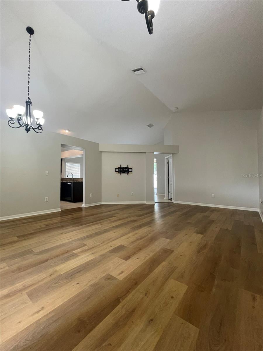 Image 11 of 100 For 10460 Lucaya Drive