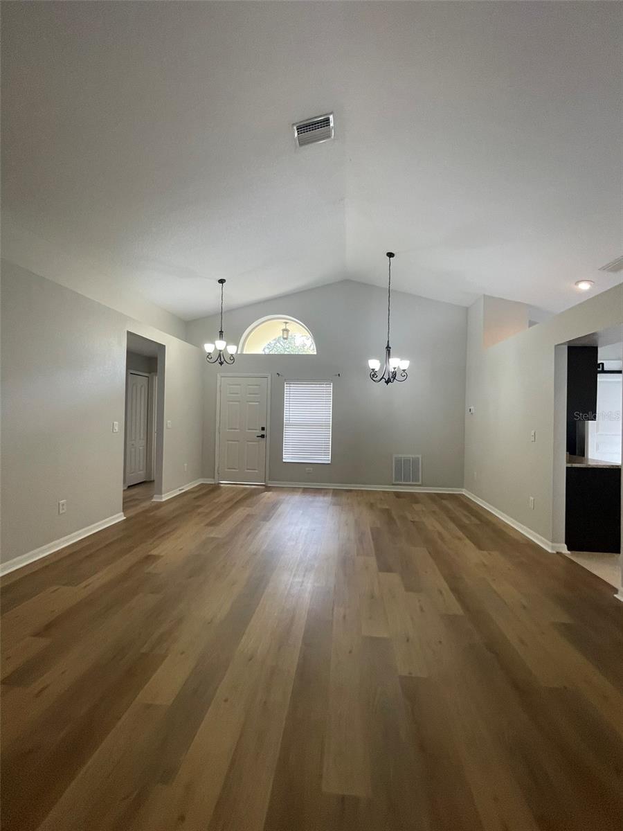 Image 13 of 100 For 10460 Lucaya Drive